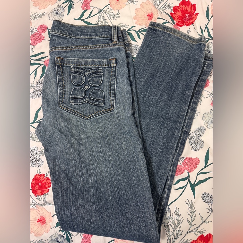 BCBG Max Azria Straight Blue Jeans Gorgeous 3D Pocket Design Minimal Stretch EUC